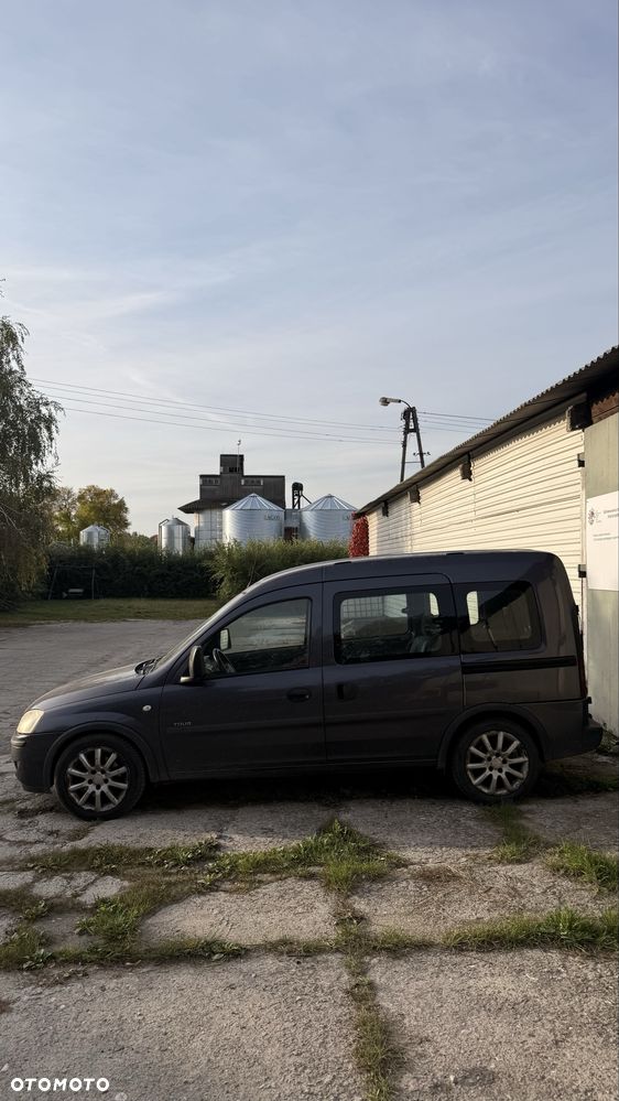 Opel Combo - 1