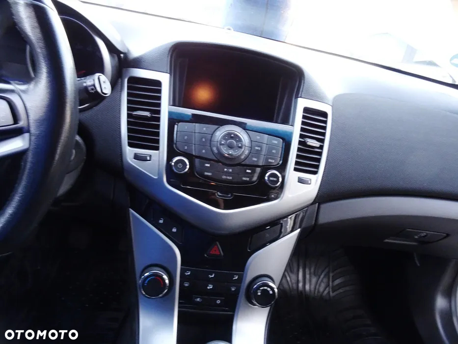 Chevrolet Cruze 2.0 D LT - 23