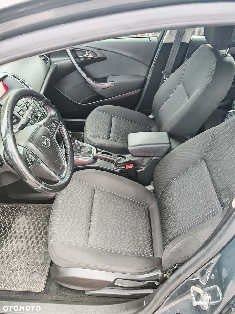 Opel Astra 1.4 T Enjoy - 19