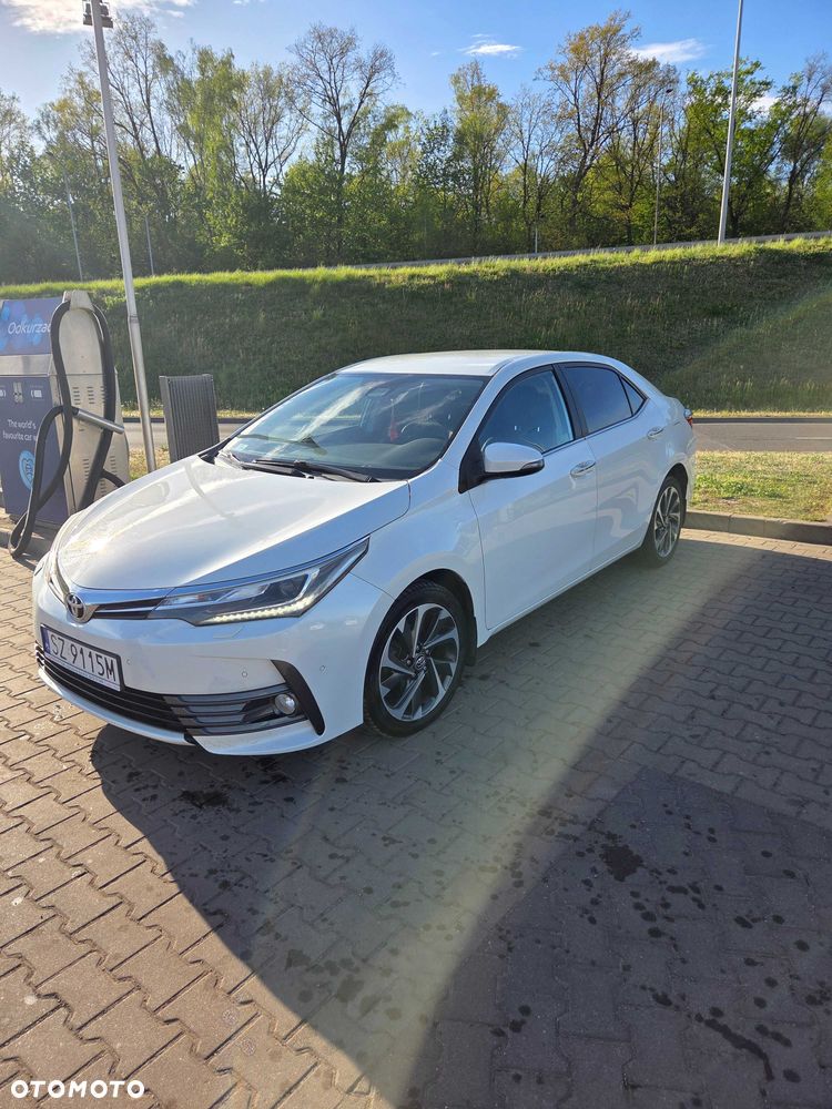 Toyota Corolla - 2