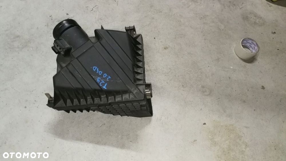 Obudowa filtra powietrza 2.0 d4d Avensis t29 15- - 3