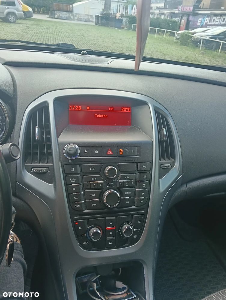 Opel Astra 1.6 Enjoy - 16