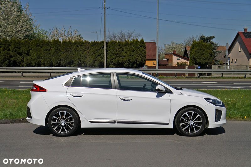 Hyundai IONIQ 1.6 GDI Premium - 5