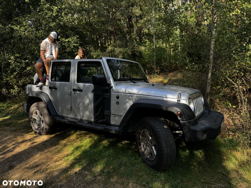 Jeep Wrangler Unlimited 2.8 CRD Sport - 2