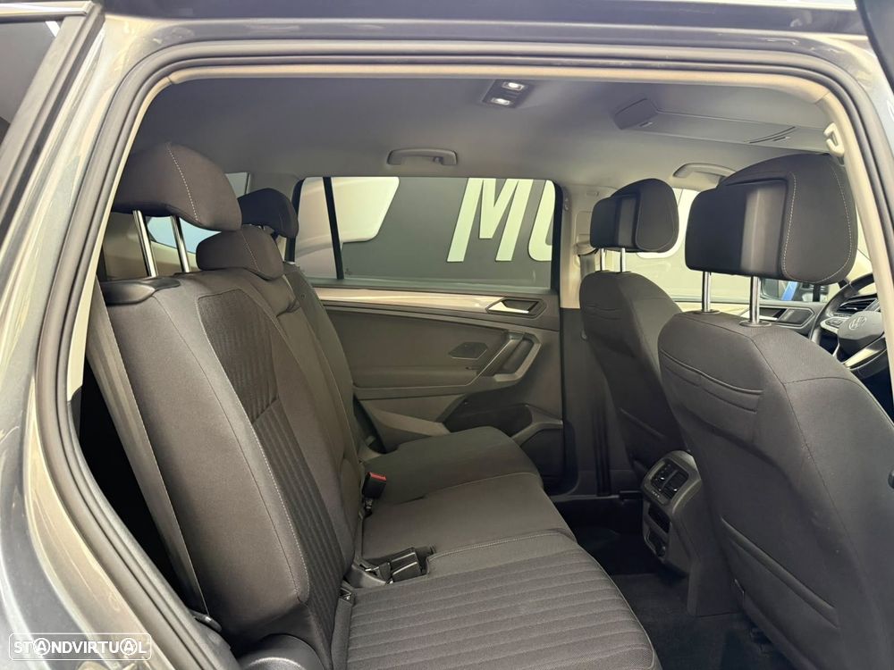 VW Tiguan Allspace 2.0 TDI Highline DSG - 33