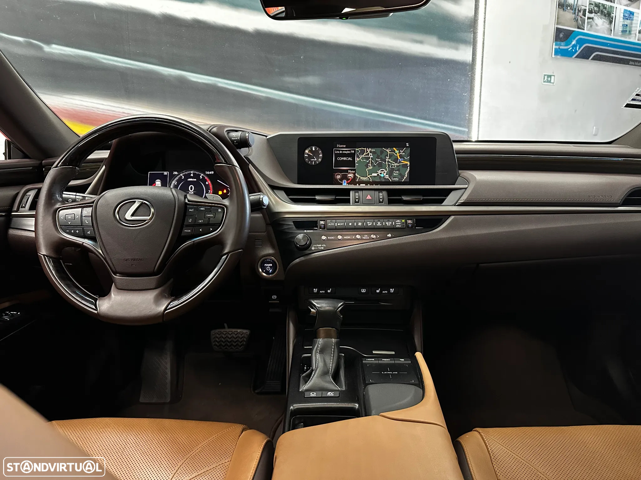 Lexus ES 300h Executive+ - 13
