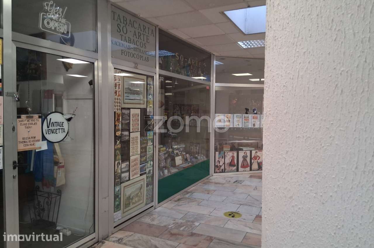Loja no Centro Comercial de Cedofeita - Grande imagem: 4/20