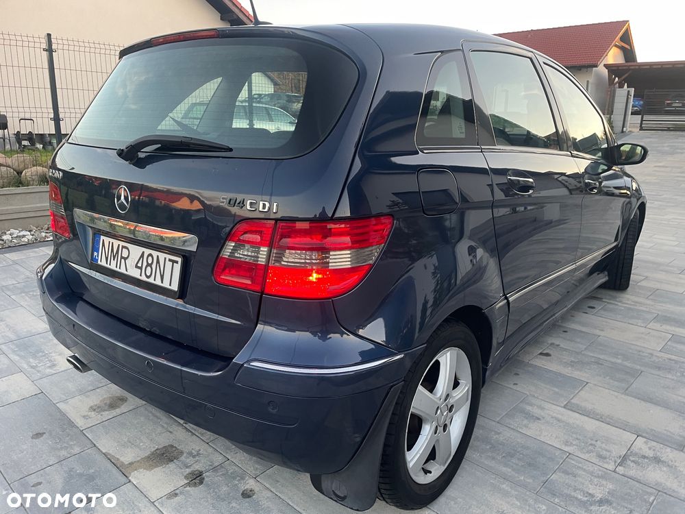 Mercedes-Benz Klasa B 200 CDI DPF Autotronic Special Edition - 4
