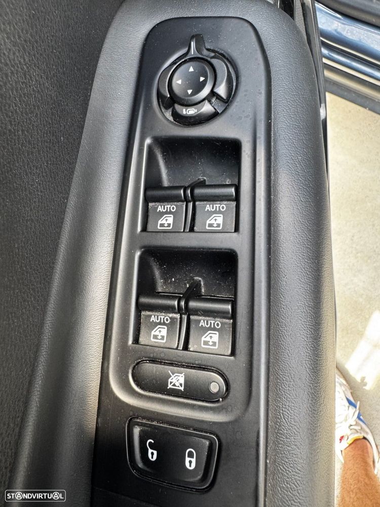 Jeep Renegade 1.6 MJD Limited - 10