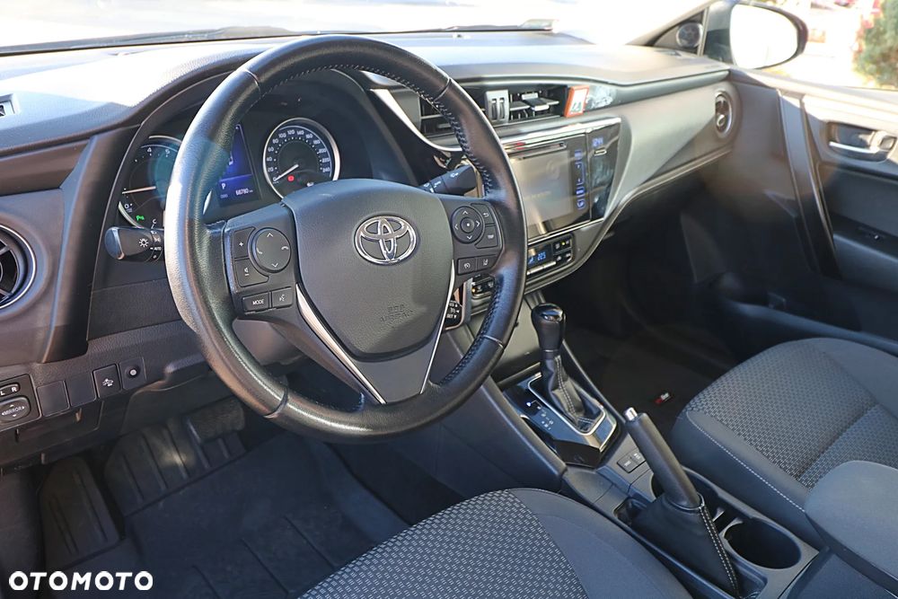 Toyota Corolla 1.6 Prestige MS EU6 - 10