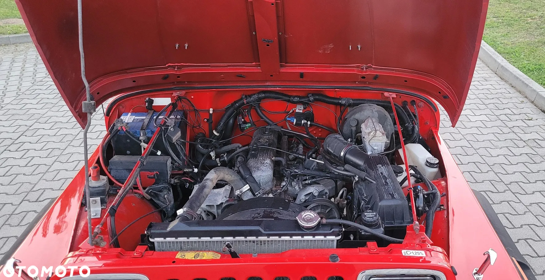 Jeep Wrangler 2.5L - 12