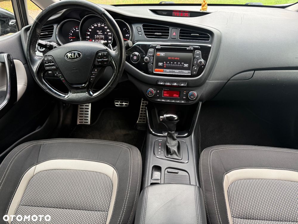 Kia Ceed - 26