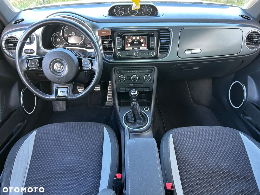 Volkswagen Beetle 2.0 TDI (BlueMotion Tech) R-Line - 11