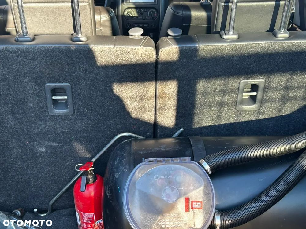 Suzuki Jimny 1.3 Elegance EU6 - 11