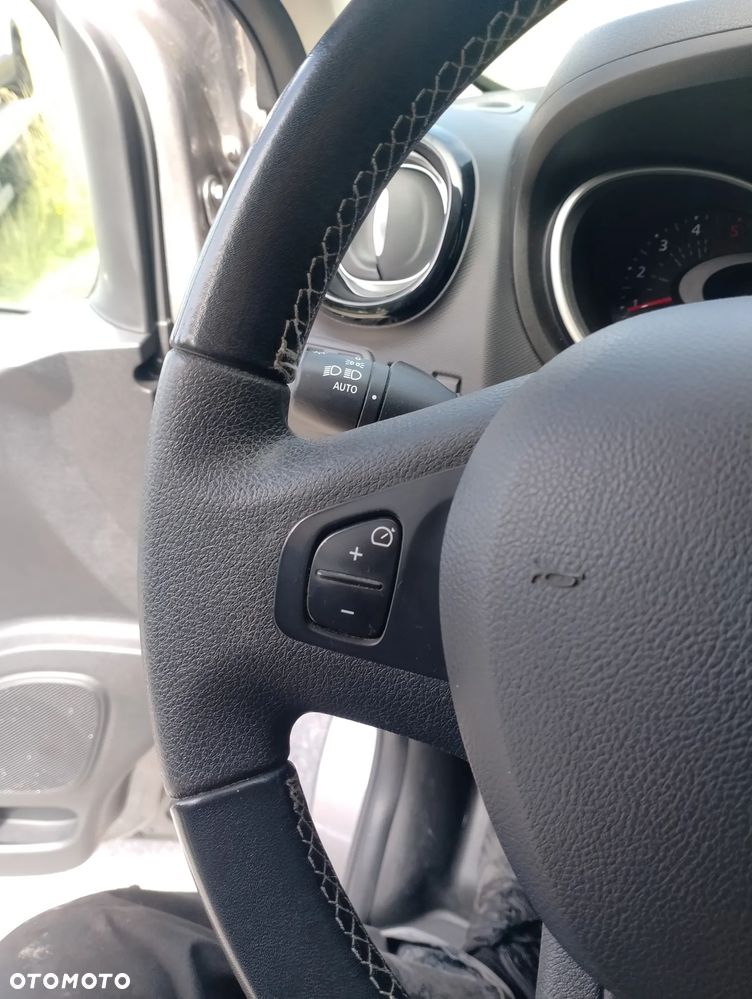 Nissan NV300 - 25