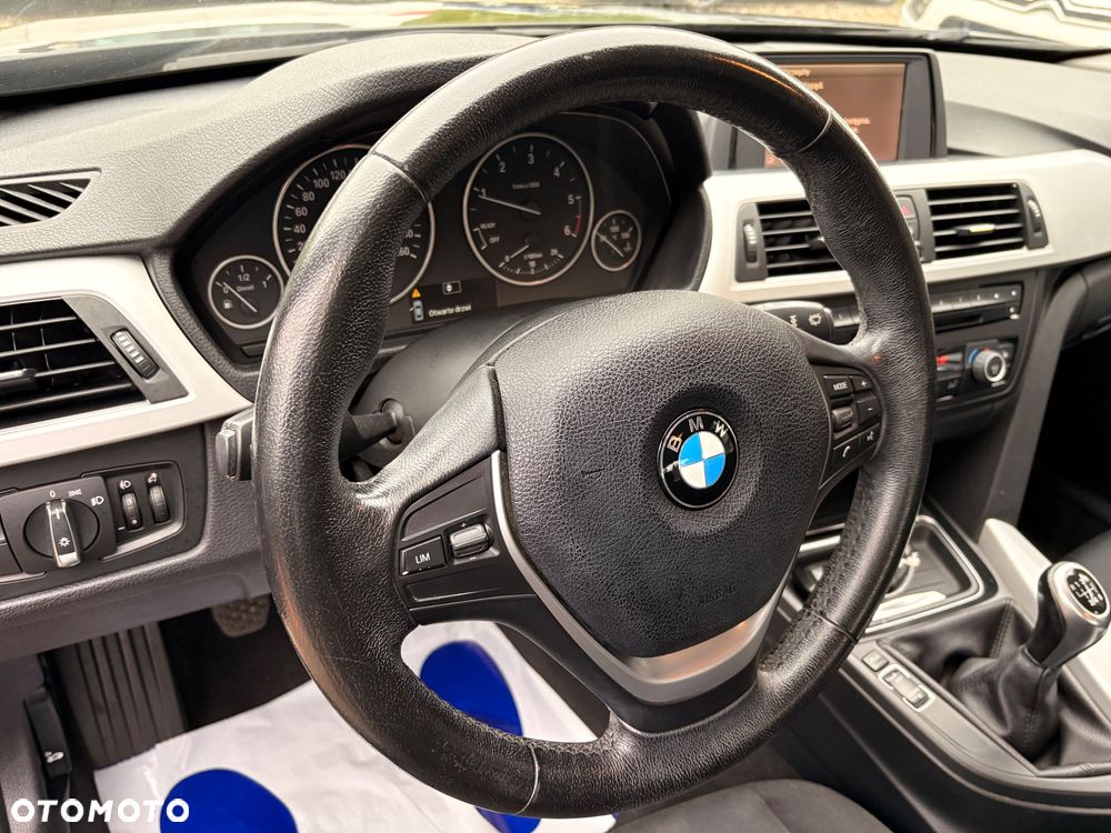 BMW Seria 3 316d Advantage - 15