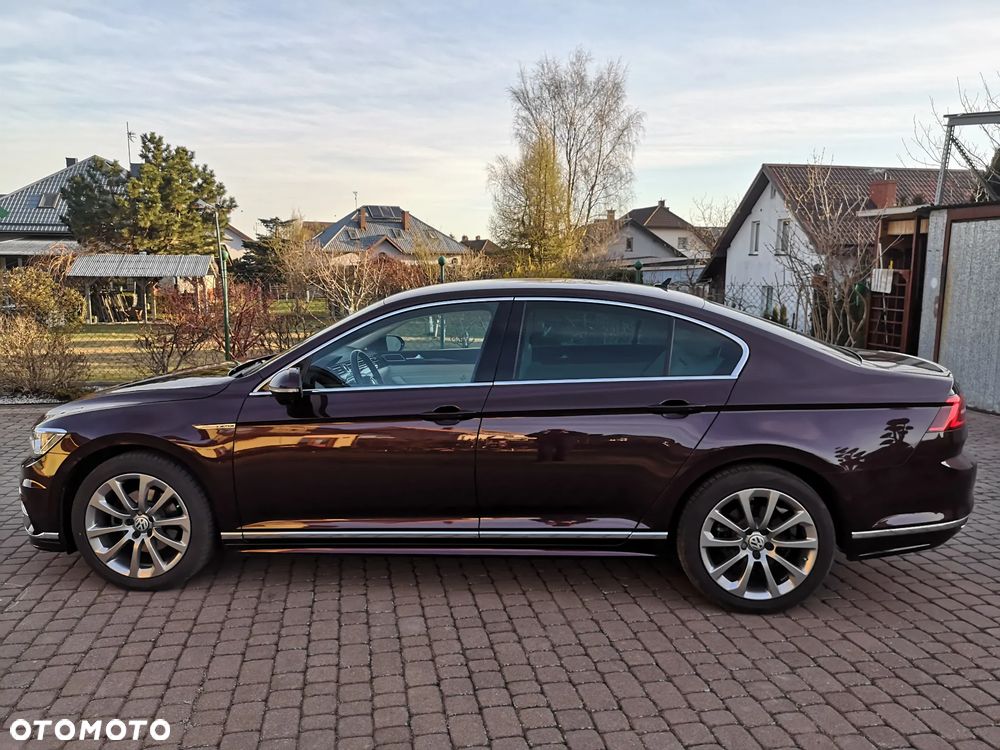 Volkswagen Passat - 4
