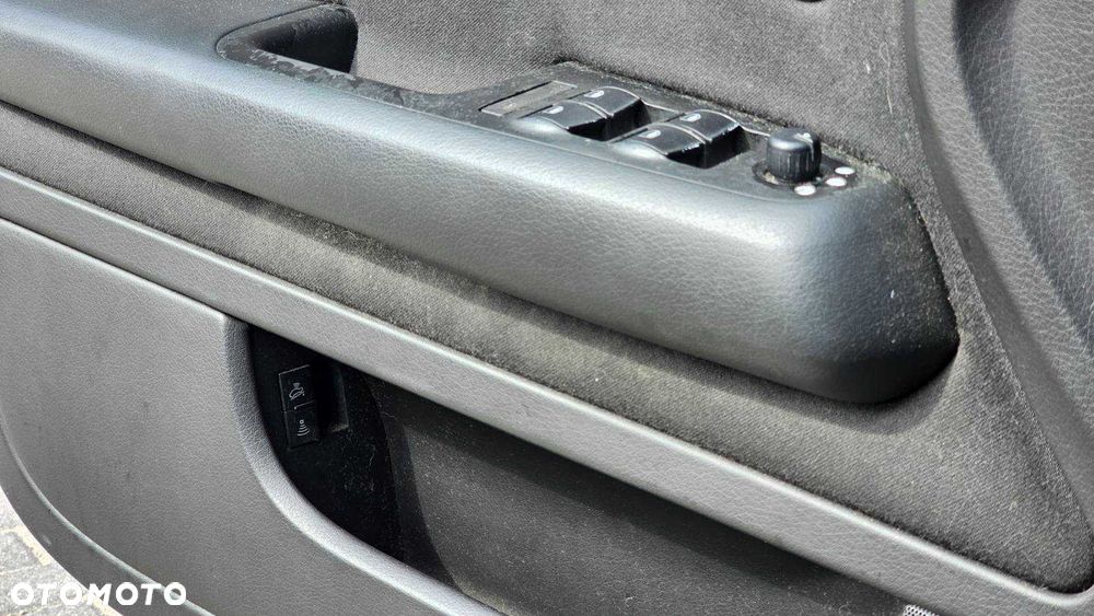 Audi A4 Limousine - 8