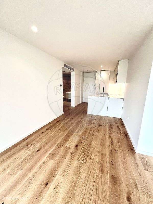 Apartamento T1 para arrendamento - Grande imagem: 3/11