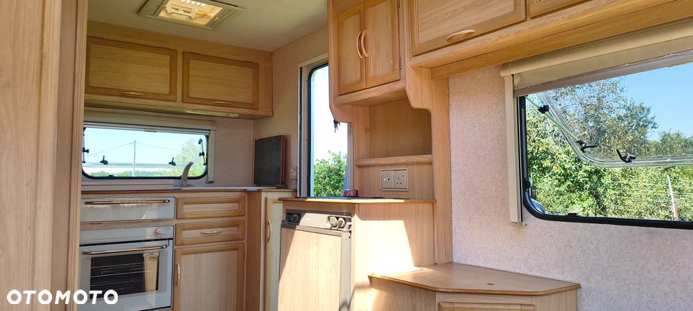 SWIFT Abbey DMC 900 kg  2-3 Osobowa - 20