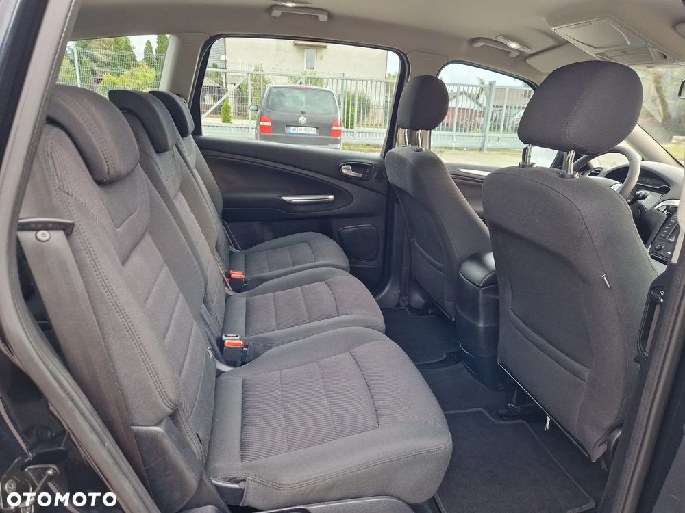 Ford S-Max - 31