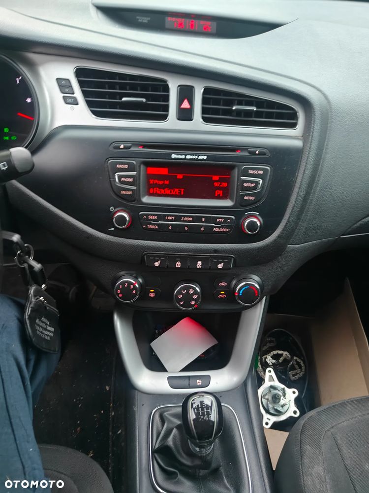Kia Ceed 1.4 CVVT - 12