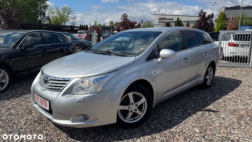 Toyota Avensis 1.8 Sol NAVI - 4