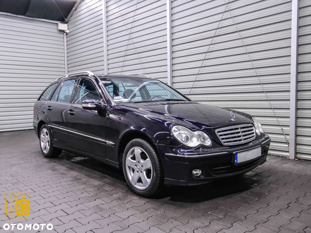 Mercedes-Benz Klasa C 200 T Kompressor Automatik Avantgarde Sport Edition - 6