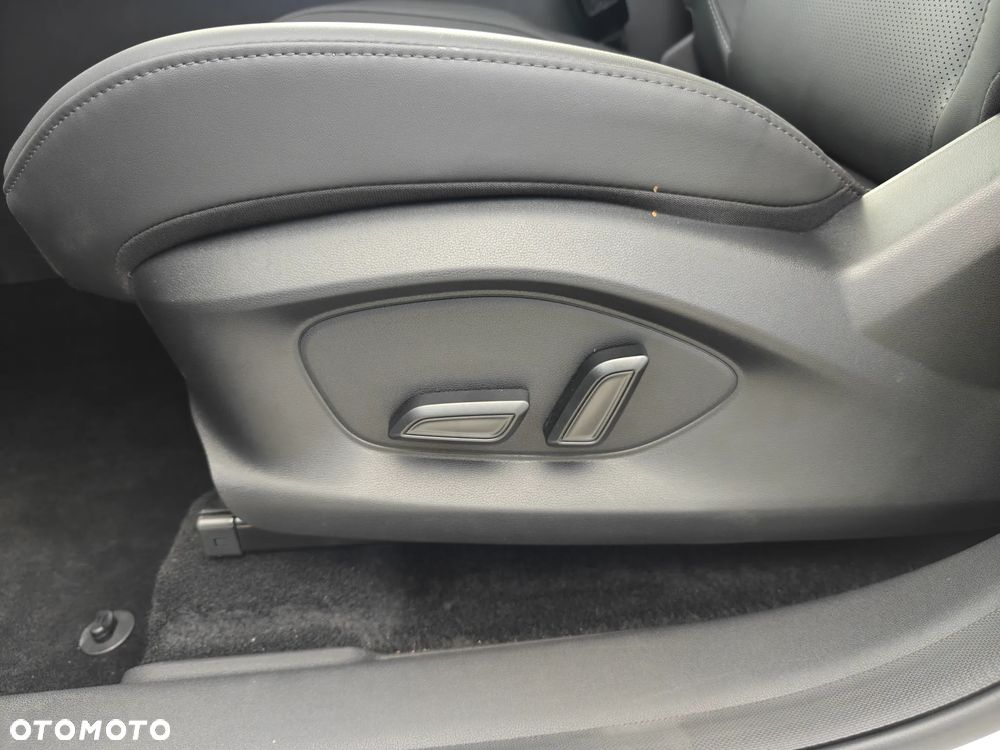 MG ZS Hybrid+ - 19
