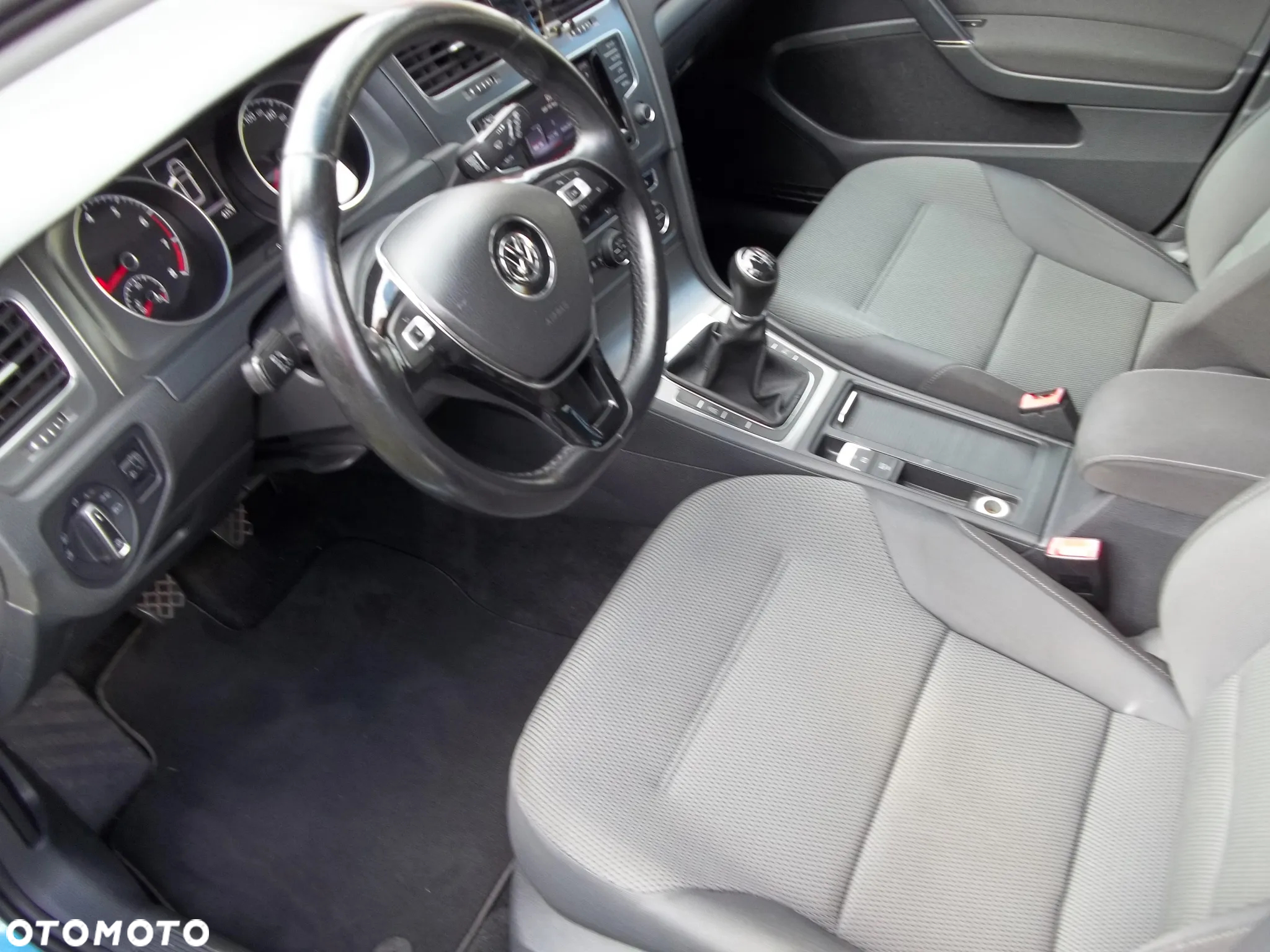 Volkswagen Golf VII 1.2 TSI BMT Trendline - 7