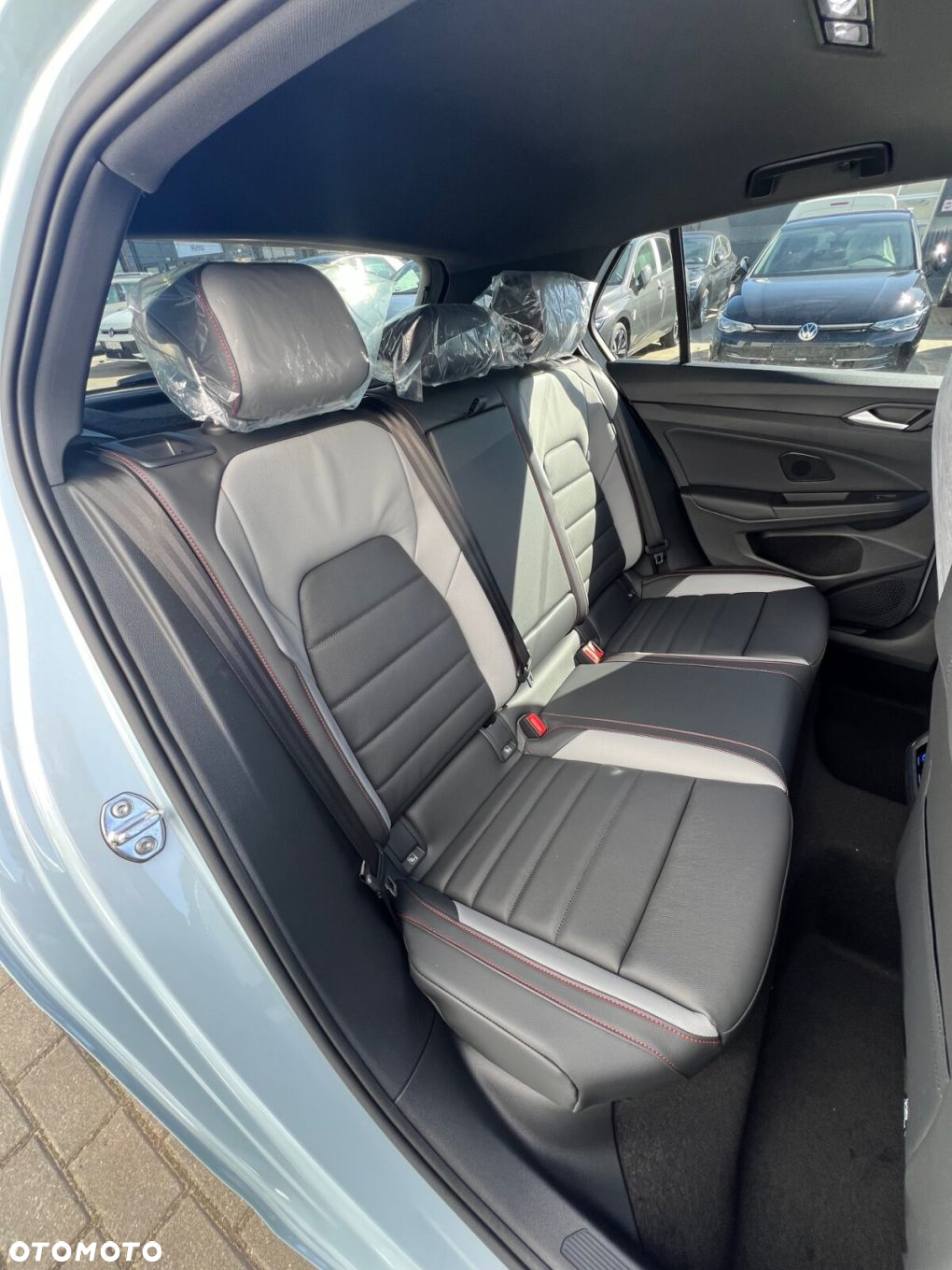 Volkswagen Golf - 8