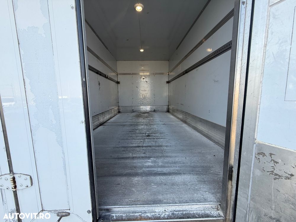 Volkswagen Crafter - 26