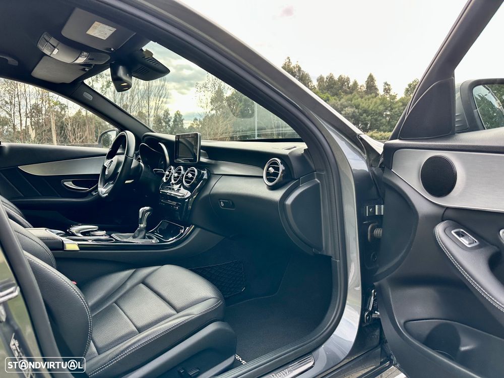 Mercedes-Benz C 220 d AMG Line - 38