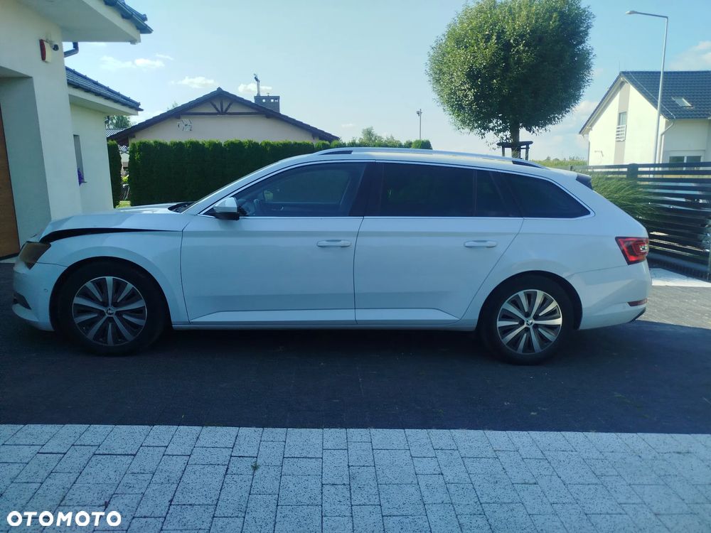 Skoda Superb 1.6 TDI GreenLine - 15