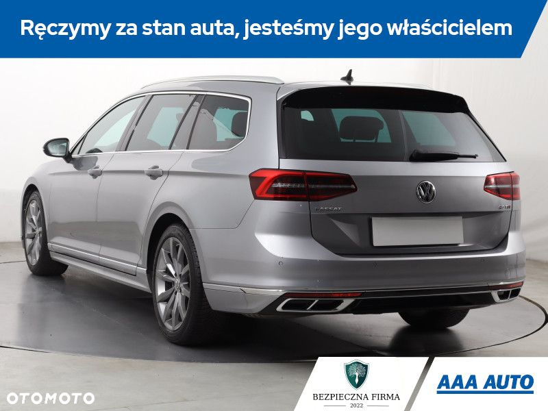 Volkswagen Passat - 5