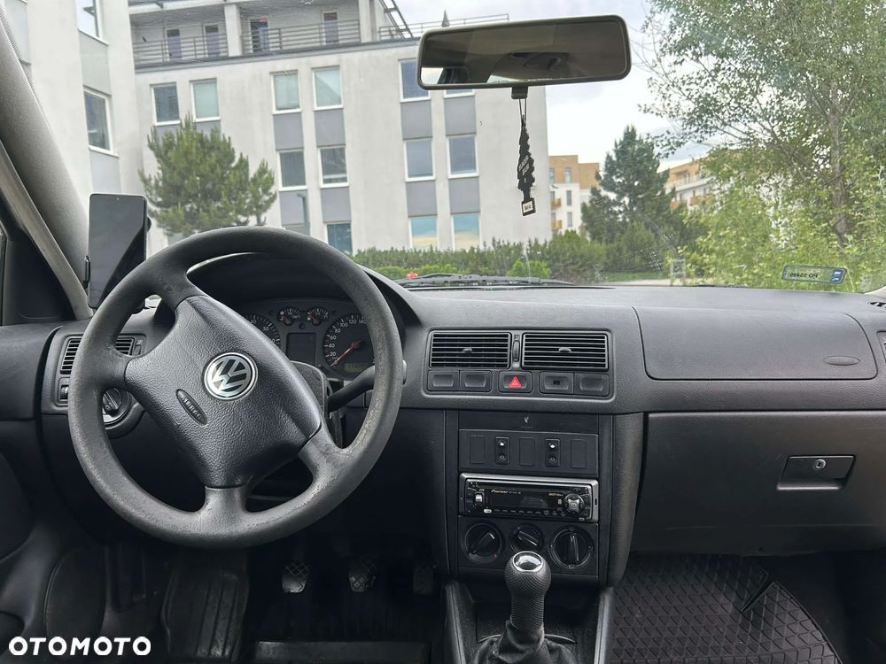 Volkswagen Golf 1.6 Basis - 12