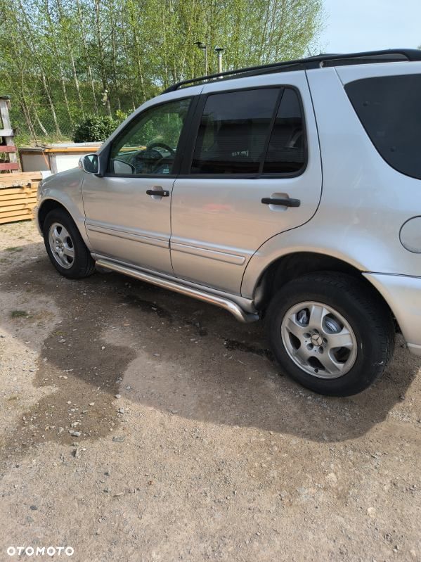 Mercedes-Benz ML - 14