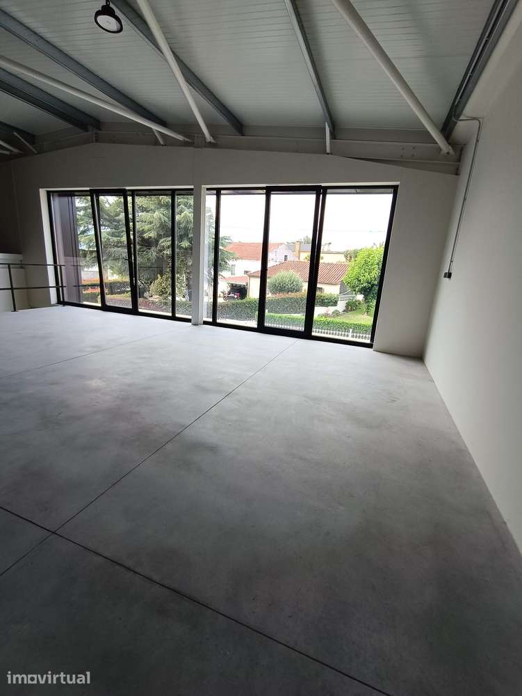 Pavilhão industrial em Tamel S. Veríssimo - Grande imagem: 3/10