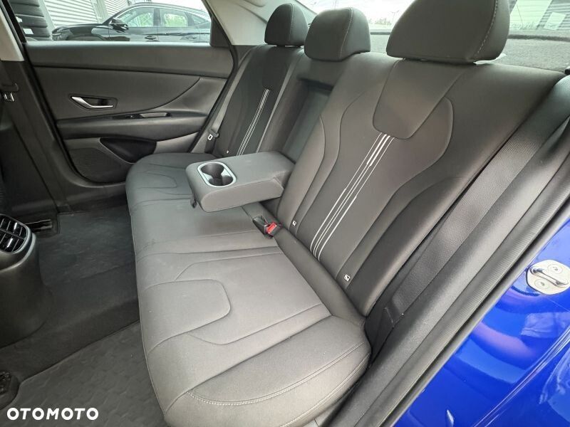 Hyundai Elantra 1.6 Smart CVT - 15