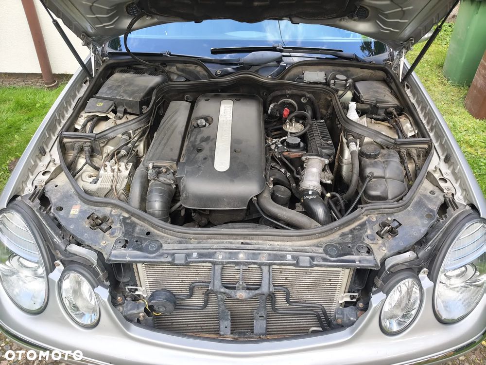 Mercedes-Benz Klasa E - 22