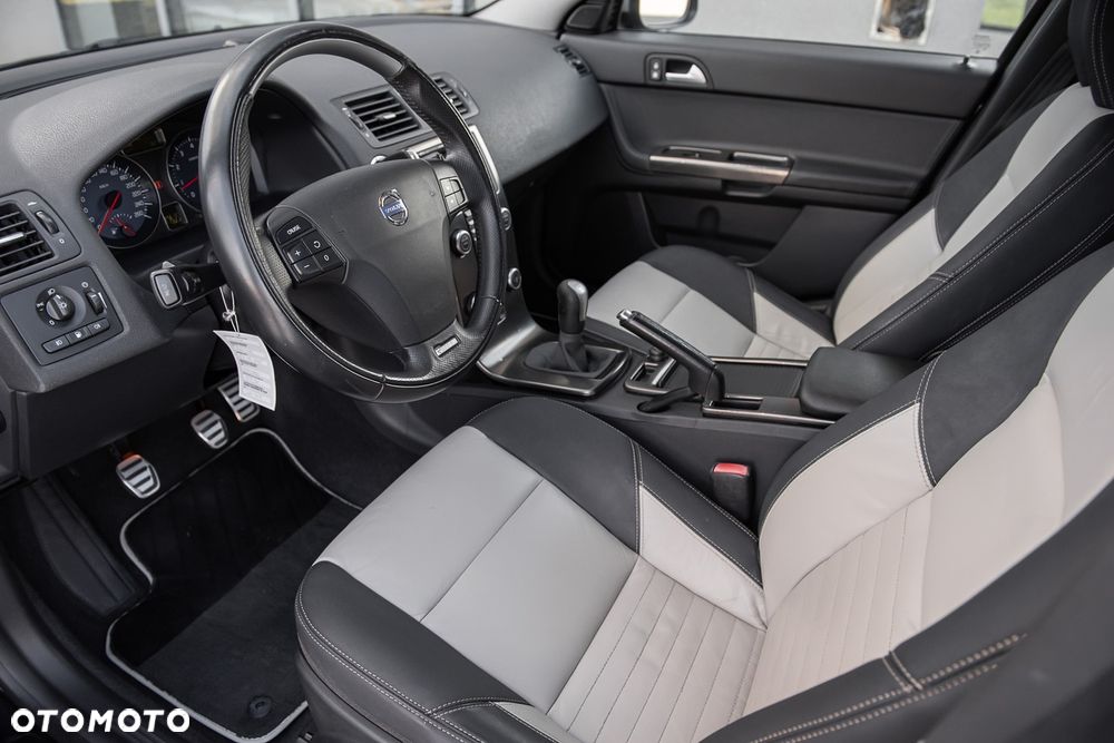 Volvo V50 T5 AWD RDesign - 15