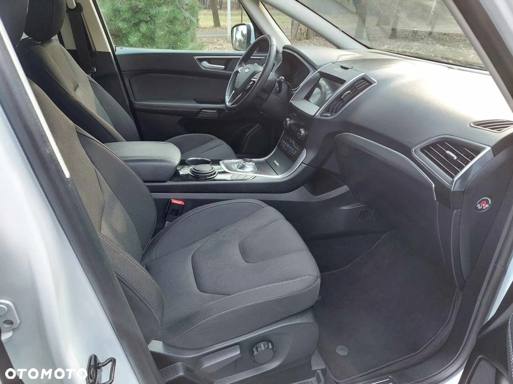 Ford S-Max - 10