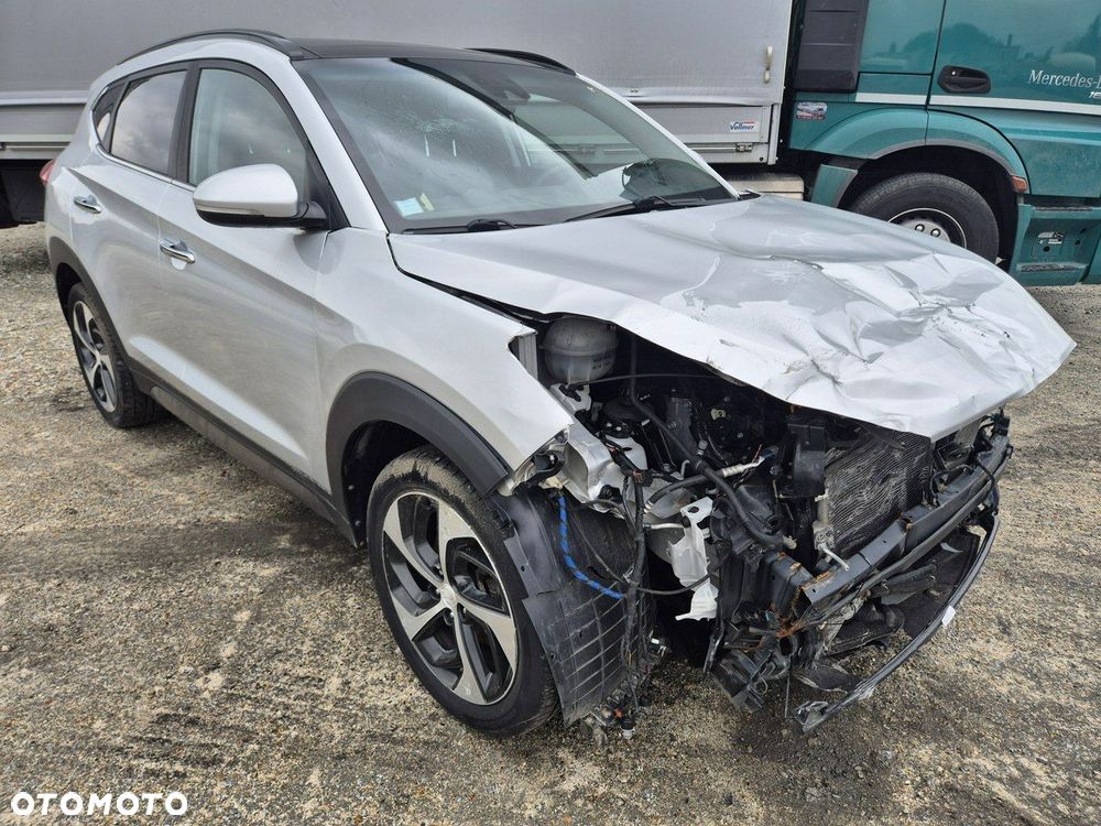 Hyundai Tucson - 2