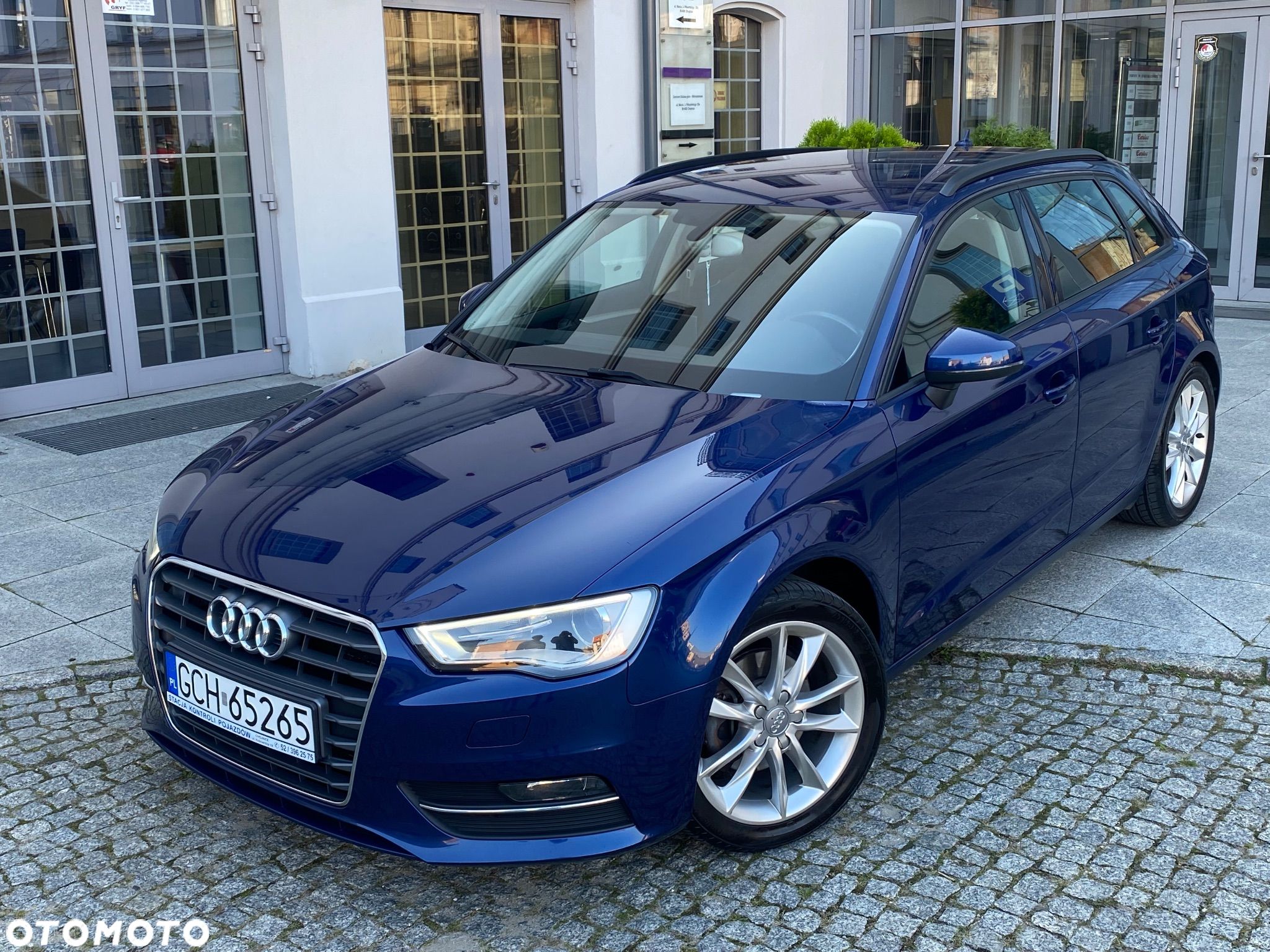 Audi A3 2.0 TDI Sportback S tronic - 1