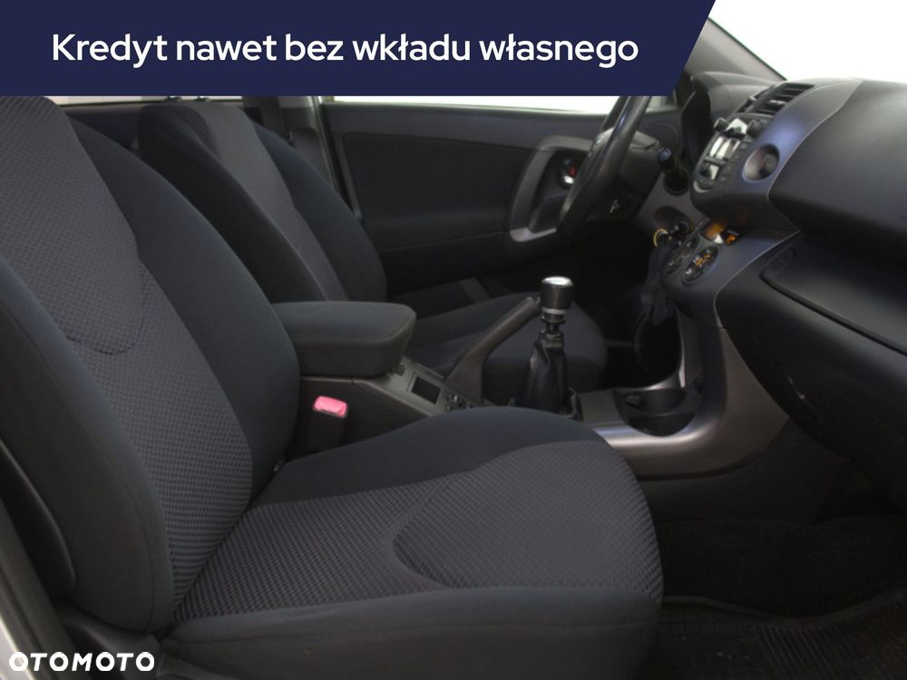 Toyota RAV4 - 11
