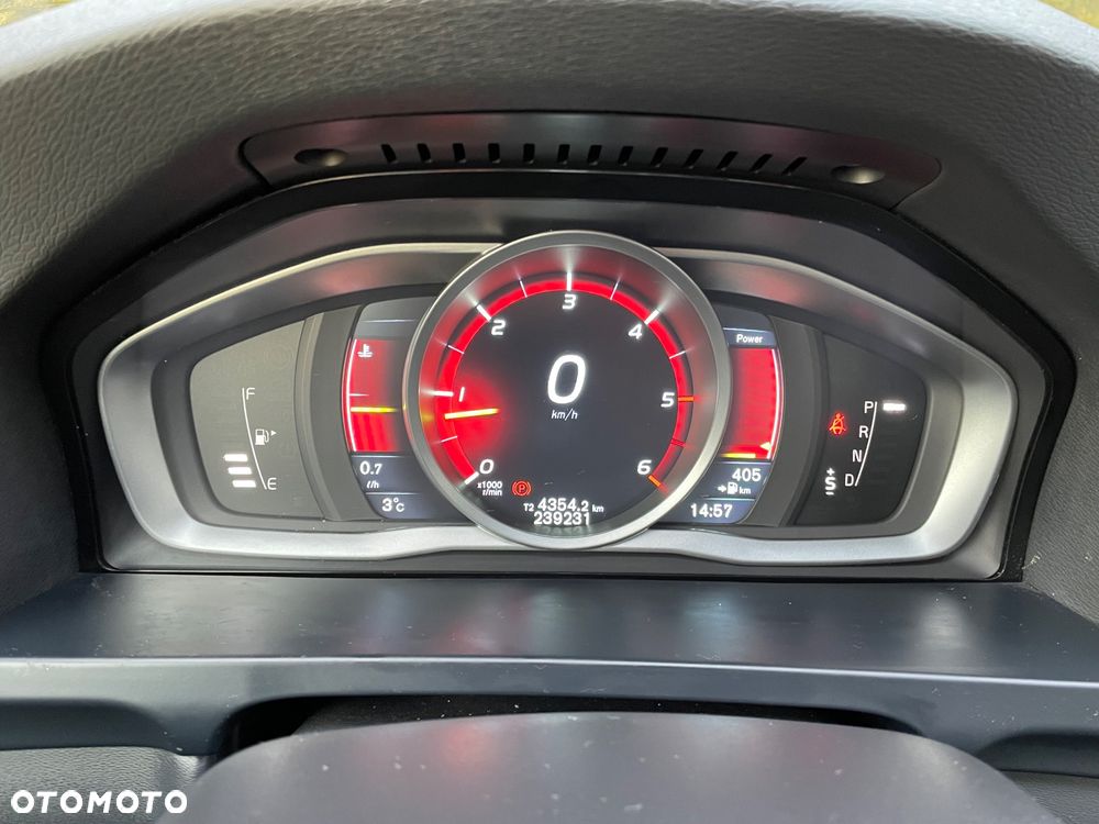 Volvo S60 D3 Geartronic Momentum - 23