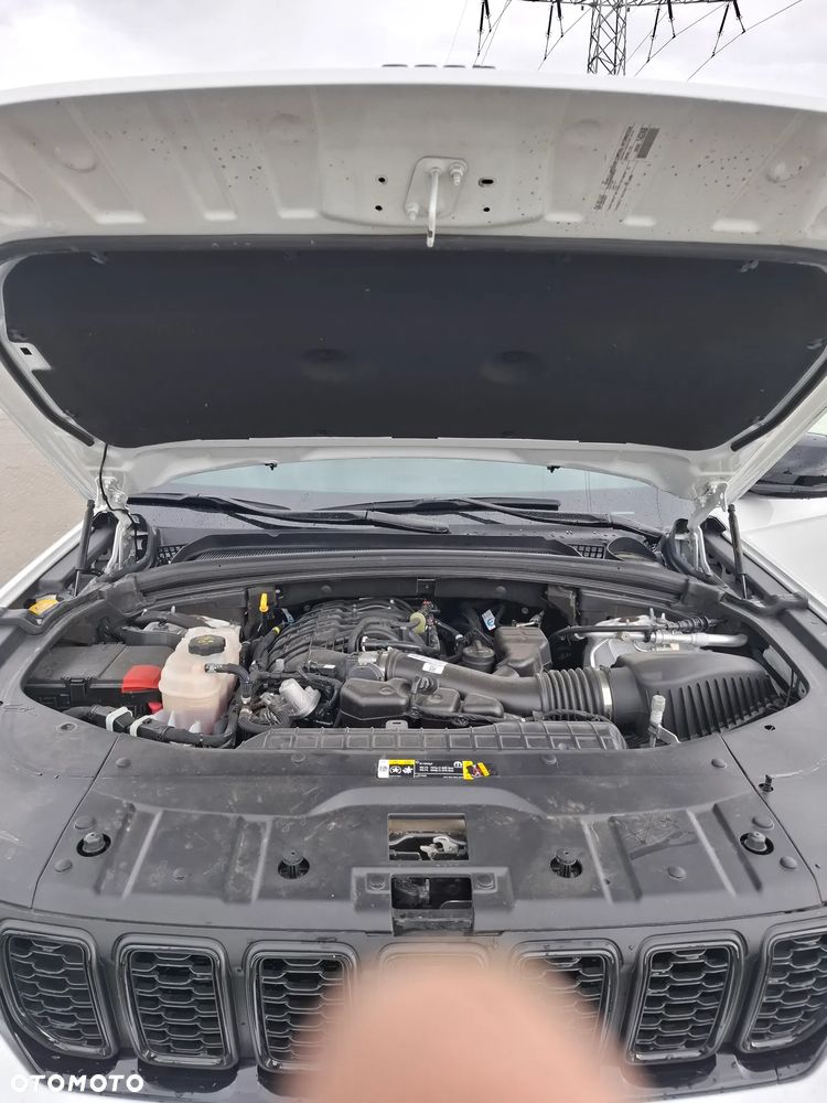 Jeep Grand Cherokee - 17