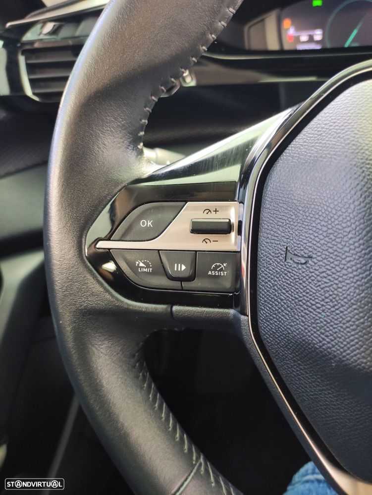 Peugeot 308 SW 1.5 BlueHDi Active Pack — fotografia 16