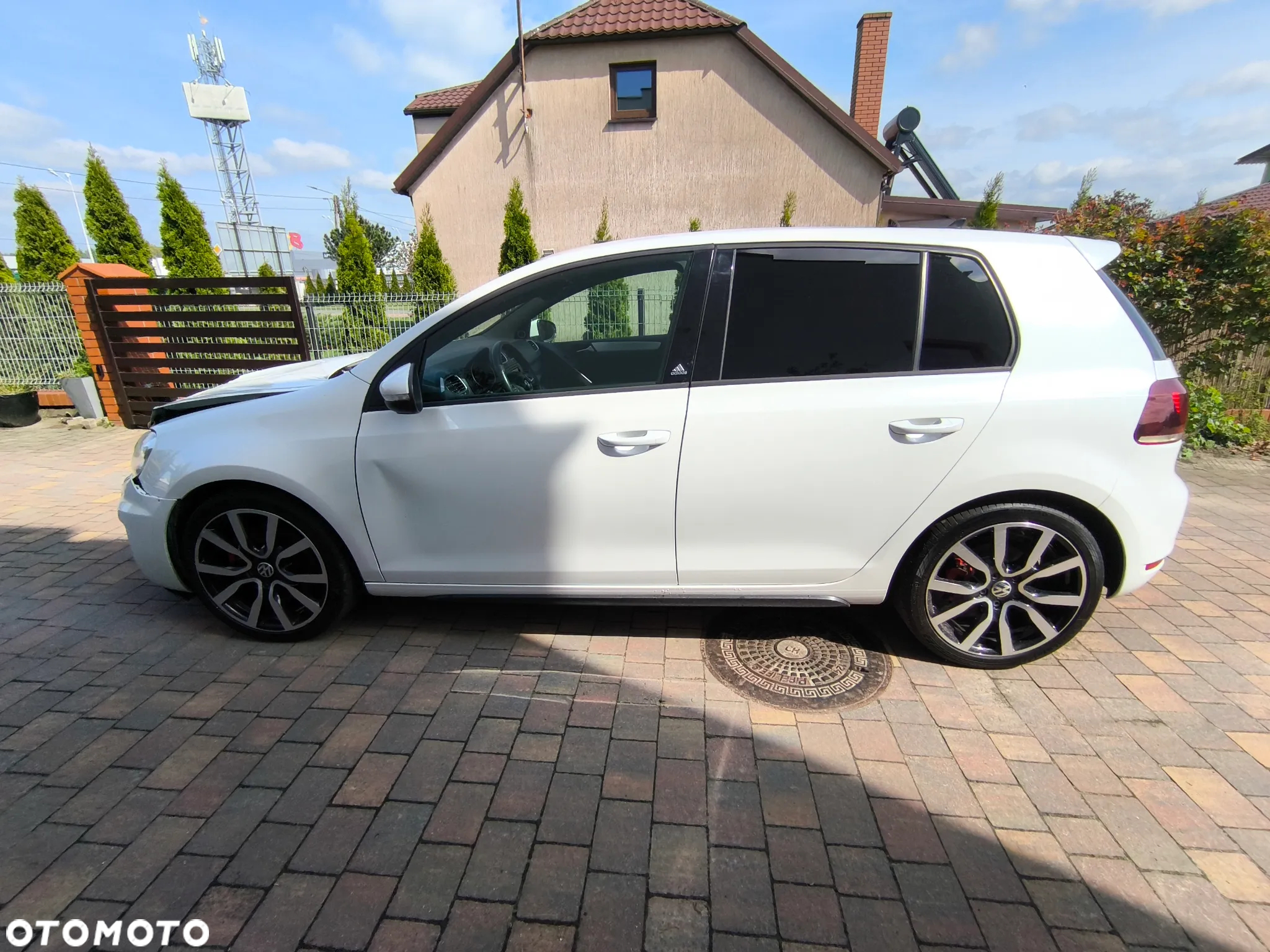 Volkswagen Golf 2.0 GTI adidas - 13