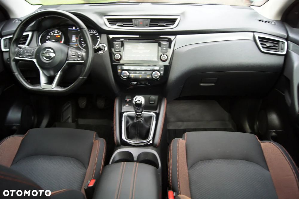Nissan Qashqai 1.3 DIG-T N-Motion - 29